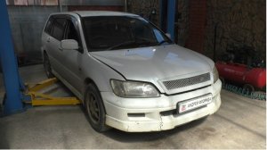 Замена шланга высокого давления ГУР на Mitsubishi Lancer 9 Мицубиси Лансер 1,8 2001