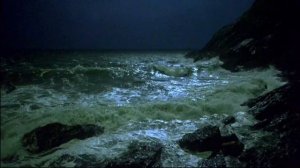 the sea understands your late night thoughts. 🌧️