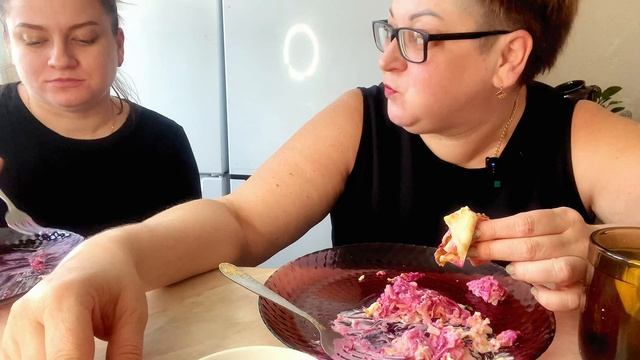 Доченька едет😉/А у меня еды нет/А потом вспомнила🤦/Я Ж С утра СЕЛЕЛДКУ под Шубой сделала/Мукбанг