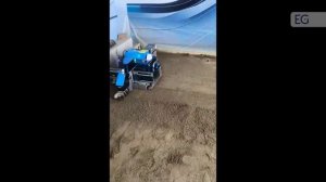 Робот для полусухой стяжки пола HZ-750