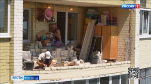 В Белгороде в пострадавшем от атаки БПЛА доме строители завершают восстановление теплового контура