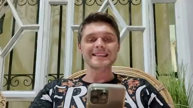 ЕС ПРИЗВАЛ НЕ ПУСКАТЬ РОССИЯН В ЕВРОПУ! смотреть онлайн