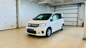 Honda Freed 2012 год