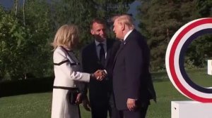strong male handshake ...крепкое мужское рукопожатие 3