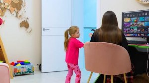 ПРАНК ➔ Родители Спрятали ВСЕ Сладости в Доме / Вики Шоу