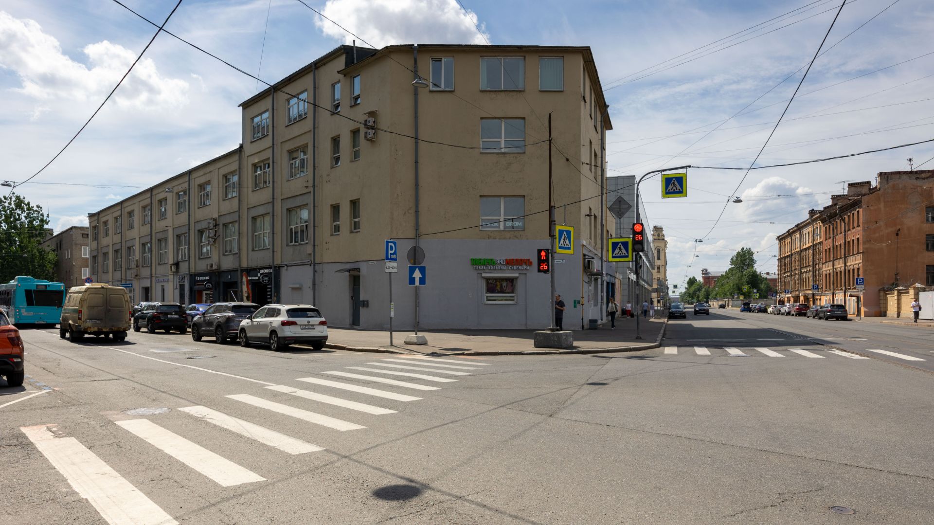 Купить здание  4500 кв м, на Васильевском острове