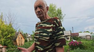 Свистун без туалетной бумаги. А жрать-то всё равно нечего.