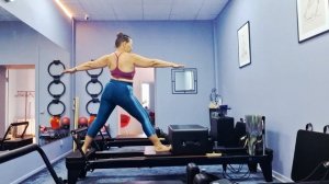 REFORMER PILATES FOR STRENGTH & MOBILITY | FEELING FLEXIBLE & LENGTHENED  Пилатес  Реформер