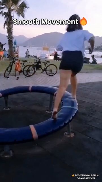Smooth movement. смотреть онлайн