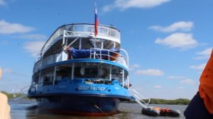 2. На теплоход