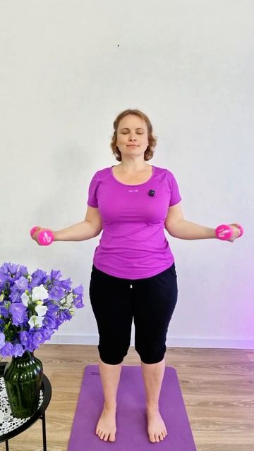 Делай эти 4 упражнения для красивых рук, плеч, спины