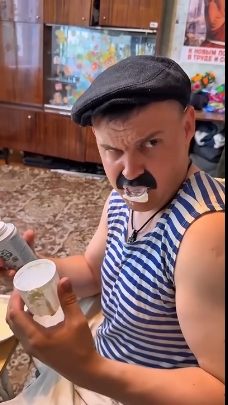 БАТЯ И ЛИШНИЙ ВЕС😂 #shorts MP4 720p Origin смотреть онлайн