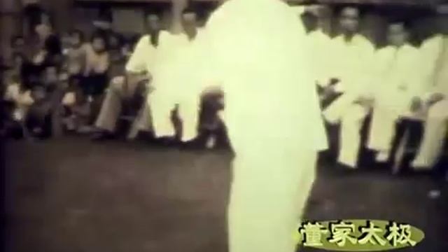 Dong Yingjie (Wade-Giles: Tung Ying-chieh, Chinese: 董英傑, 1897 - 1961) быстрая форма смотреть онлайн