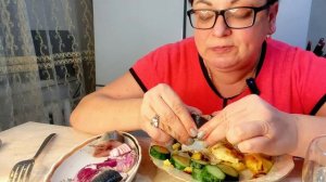 Я знаю,вы ждете СЕЛЕДКУ И УЖИН за СОТКУ😉/МУКБАНГ НА 100 рублей И СЫТА