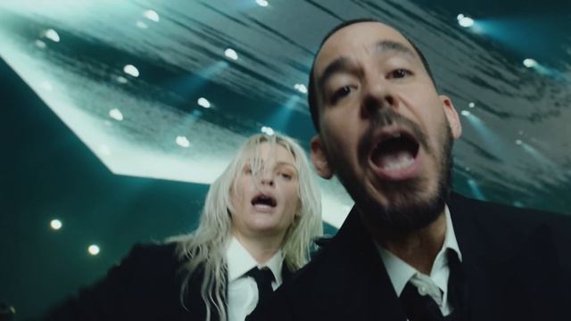 Linkin Park - Two Faced (Official Music Video)