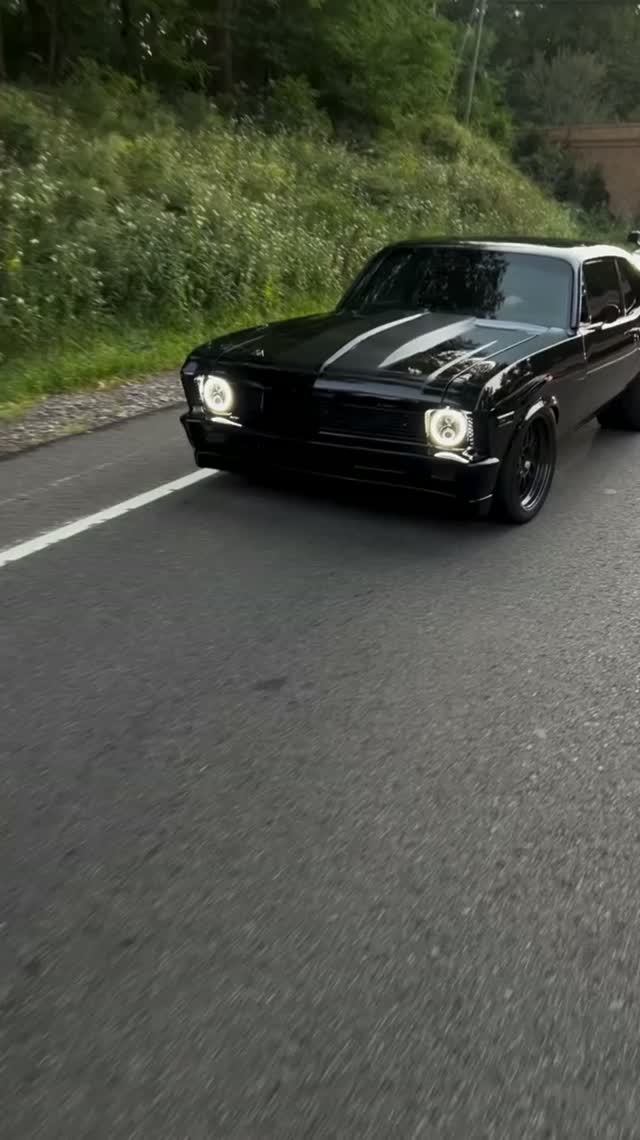 Lowrider yes sirrr
*
*
*
*
#impala #lowrider #use