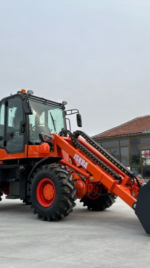 ISKRA ZL15F телескопический погрузчик, 4100мм высота погрузки.