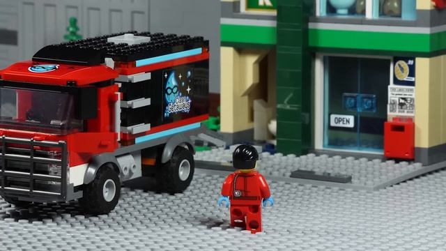 ЛЕГО Человек-Паук против Акулы! 🦈 Спасатели на пляже LEGO  Мультик для детей
