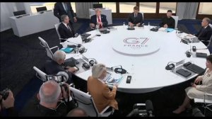 Зеленский на саммите G7 во Франции  рассказал Макрону,что Трамп озвучил ему свое желание встретиться