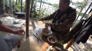 Живём Неделю в Лесу. Рыбалка на Сети, самоловки, спиннинг. Коптим пойманную рыбу.