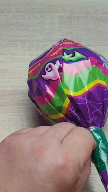 Большой чупа-чупс. Костя Медведь