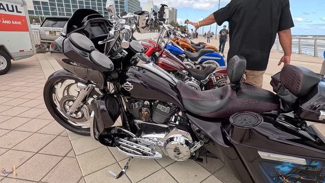 Фестиваль мотоциклов и красоток Biketoberfest - Дейтона-Бич, Калифорния. 4K UHD