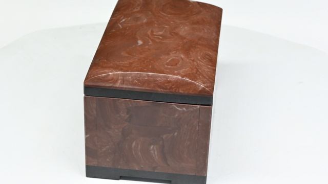 Ларец из лемезита и змеевика 
