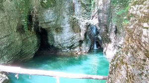 Скрытые жемчужины Сочи: добираемся до Агурских водопадов из Адлера.