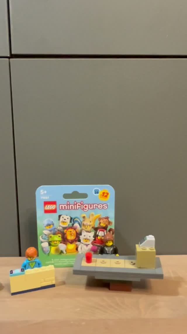 Распаковка 28 серии мини фигурок Lego!