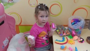 Фигурки из пластилина. Лепим из пластилина с Соломонией