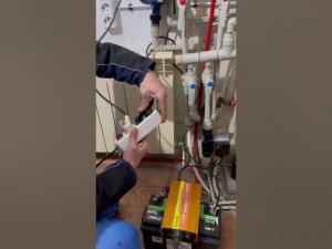 Инвертор Magor SAA-3000A (12-220 V, 3000 W) преобразователь напряжения (для котла)