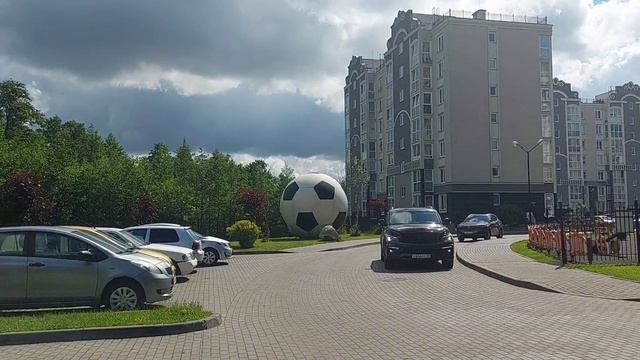 Еду в красивое ЖК к подруге за купальником