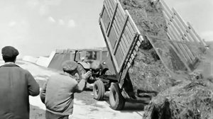 1975 год. Тюменский район. Закладка сенажа