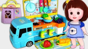 Бэби Долли и грузовая кухня для приготовления еды