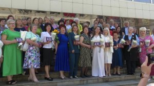 Памятные знаки - лучшим активистам ТОС: торжественная церемония в городском театре