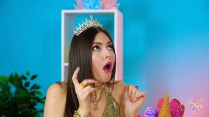 БОГАТАЯ VS БЕДНАЯ РУСАЛКА # Меня усыновила Русалка-Миллиардер! Эпичные моменты под водой от RATATA