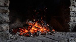 Супермен у камина ест семечки, шелуха, хруст ИИ-АНИМАЦИЯ