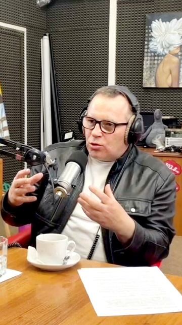Тексты моих песен - это почти всегда истории! Просто фиксирую моменты и докручиваю их... смотреть онлайн