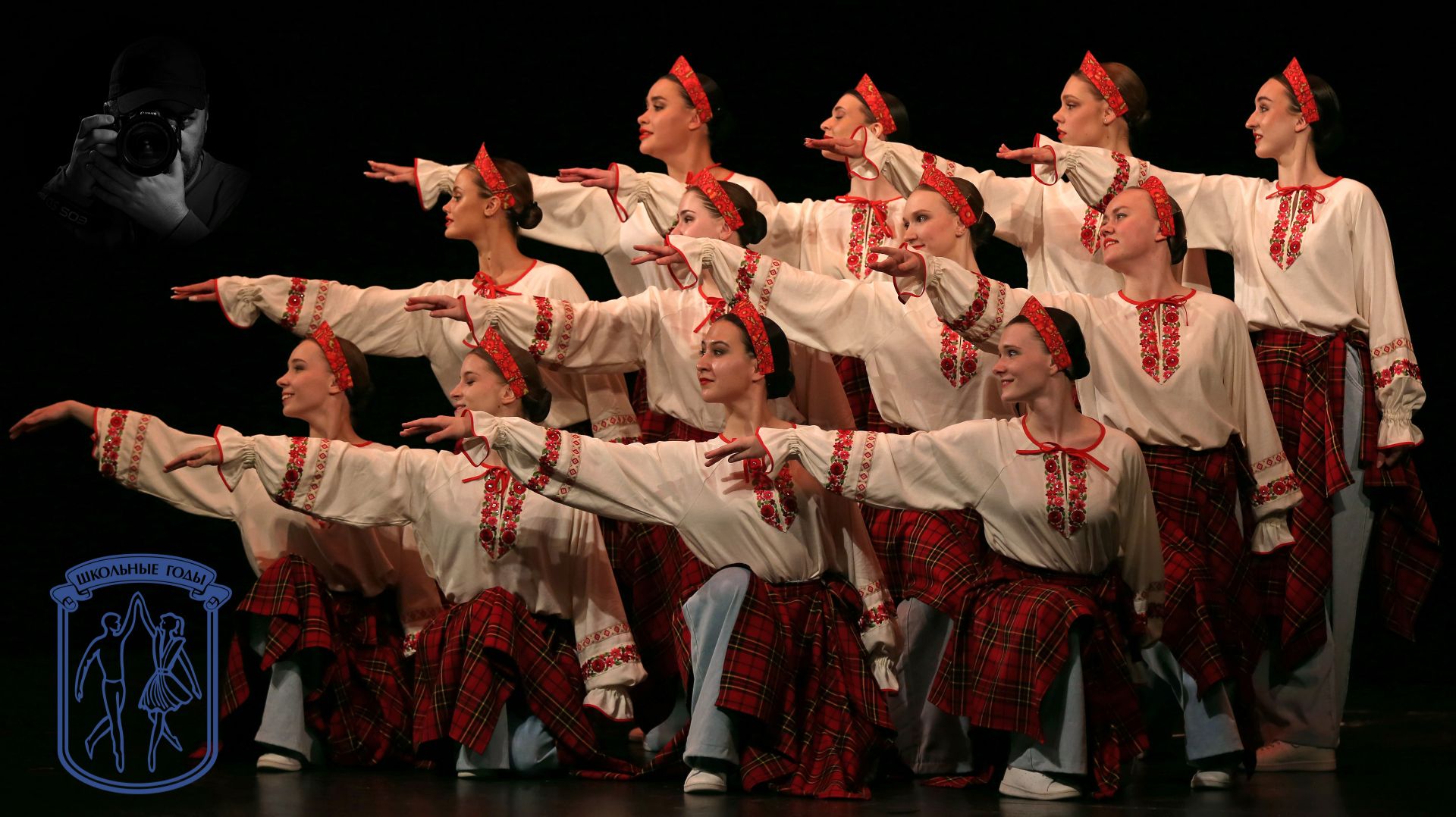 «В РУССКОМ СТИЛЕ…», ансамбль "Школьные годы". "IN THE RUSSIAN STYLE...", ensemble "School Years". смотреть онлайн