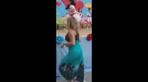 Папа снял утренник сына, как память на долгие годы 🙃🤗😉
