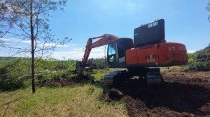 Работа экскаватора «Хитачи» в поле! The excavator «Hitachi»