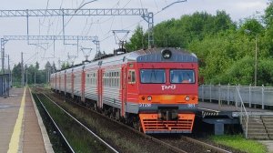 ЭТ2М 074 и ЭТ2М 081 встретились на перегоне Горелово - Красное Село. Платформа Скачки