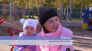Бескрылые качели детских площадок Омска