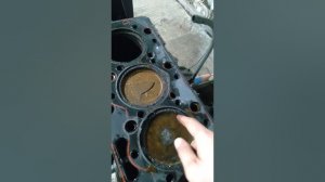 Вода в двигателе.