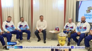 Илья Середюк передал ветеранам СВО автомобили и обсудил развитие адаптивного спорта в Кузбассе