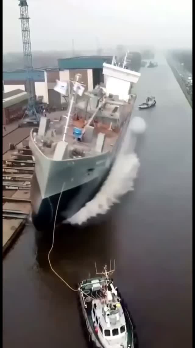 СПУСК СУДОВ НА ВОДУ 2