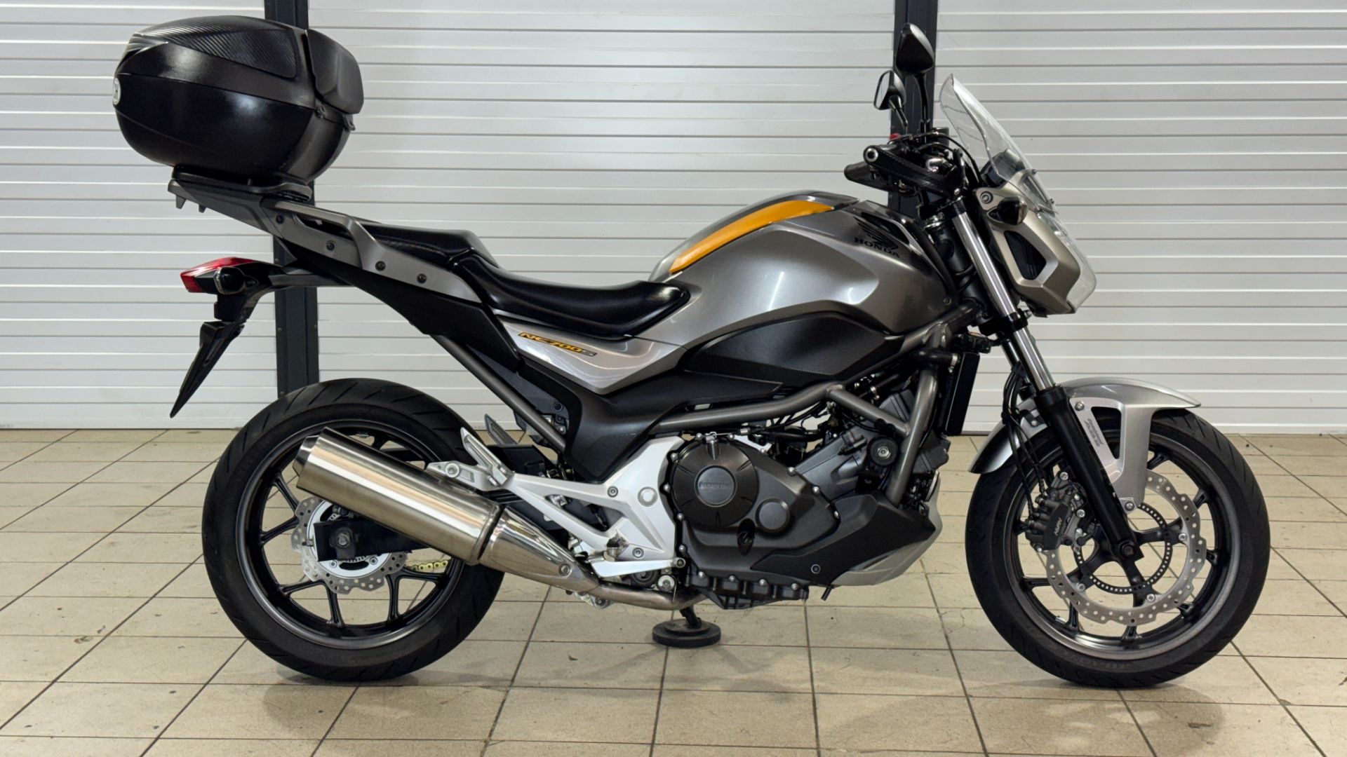 Honda NC700S смотреть онлайн