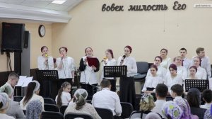 Утром на рассвете, очень рано | Пение