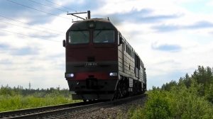 2ТЭ116У-0210 с наливным грузовым поездом