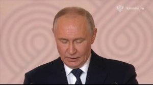 «Олицетворяет многообразие России»: Путин о Казани на приеме в театре Камала